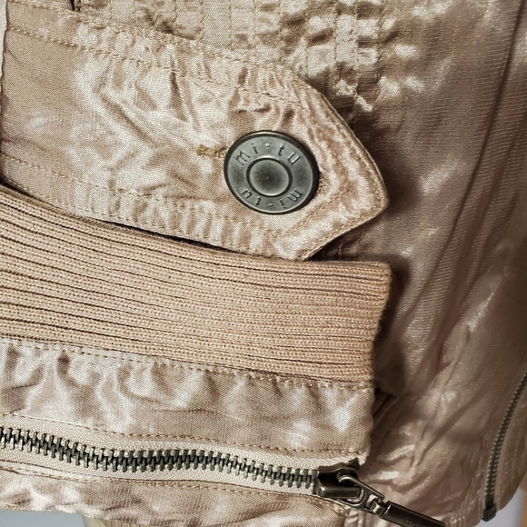 Mi-Tu gold jacket with  removable rabbit fur collar. Size 44 (US 6) - Picture 3 of 10